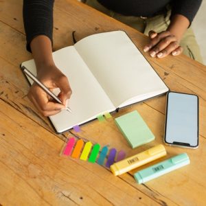 Pengaruh gadget terhadap prestasi belajar siswa