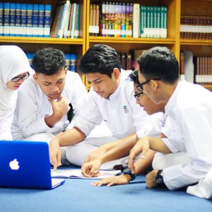 cara kerja kelompok yang baik