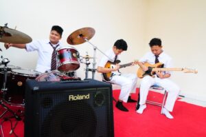 ekstrakurikuler SMA seni musik