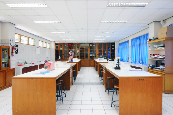 Langkah Keselamatan Kerja Di Laboratorium Biologi Sekolah