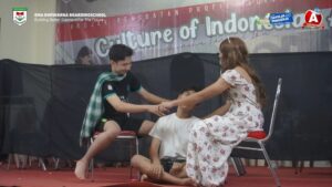 ekstrakurikuler teater SMA Dwiwarna