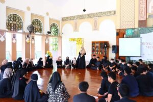 Kegiatan keagamaan peringatan hari besar Islam di SMA Dwiwarna