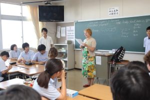 kelas bilingual adalah