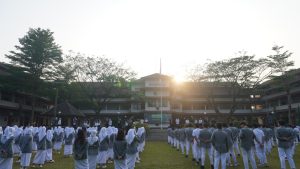 Perbedaan Islamic Boarding School dengan Sekolah Biasa