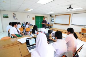 manfaat belajar Geografi