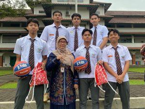 ekstrakurikuler basket SMA Dwiwarna
