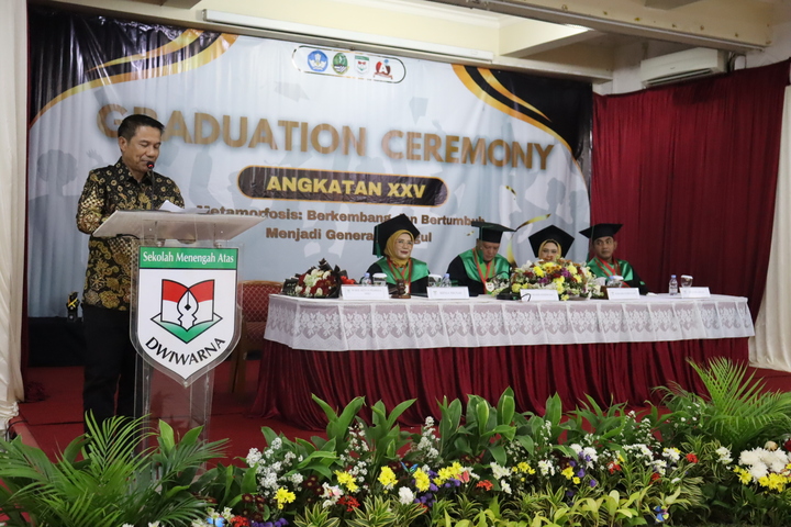 SMA Dwiwarna Luluskan Angkatan ke-25: Generasi Penuh Prestasi, Berkarakter, dan Siap Berkontribusi Global 1 SMA Dwiwarna Luluskan Angkatan ke-25
