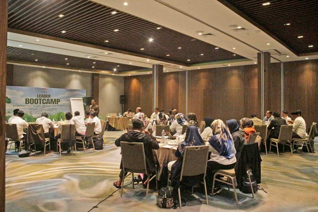 Leader Bootcamp Dwiwarna 2025: Memperkuat Visi, Misi dan Nilai Dalam Meningkatkan Langkah Strategis Dwiwarna 2 Hari 1 Diskusi