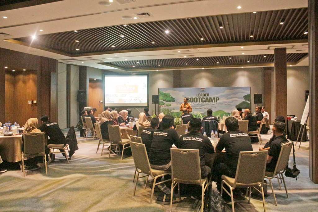 Leader Bootcamp Dwiwarna 2025: Memperkuat Visi, Misi dan Nilai Dalam Meningkatkan Langkah Strategis Dwiwarna 3 Hari 2 Diskusi