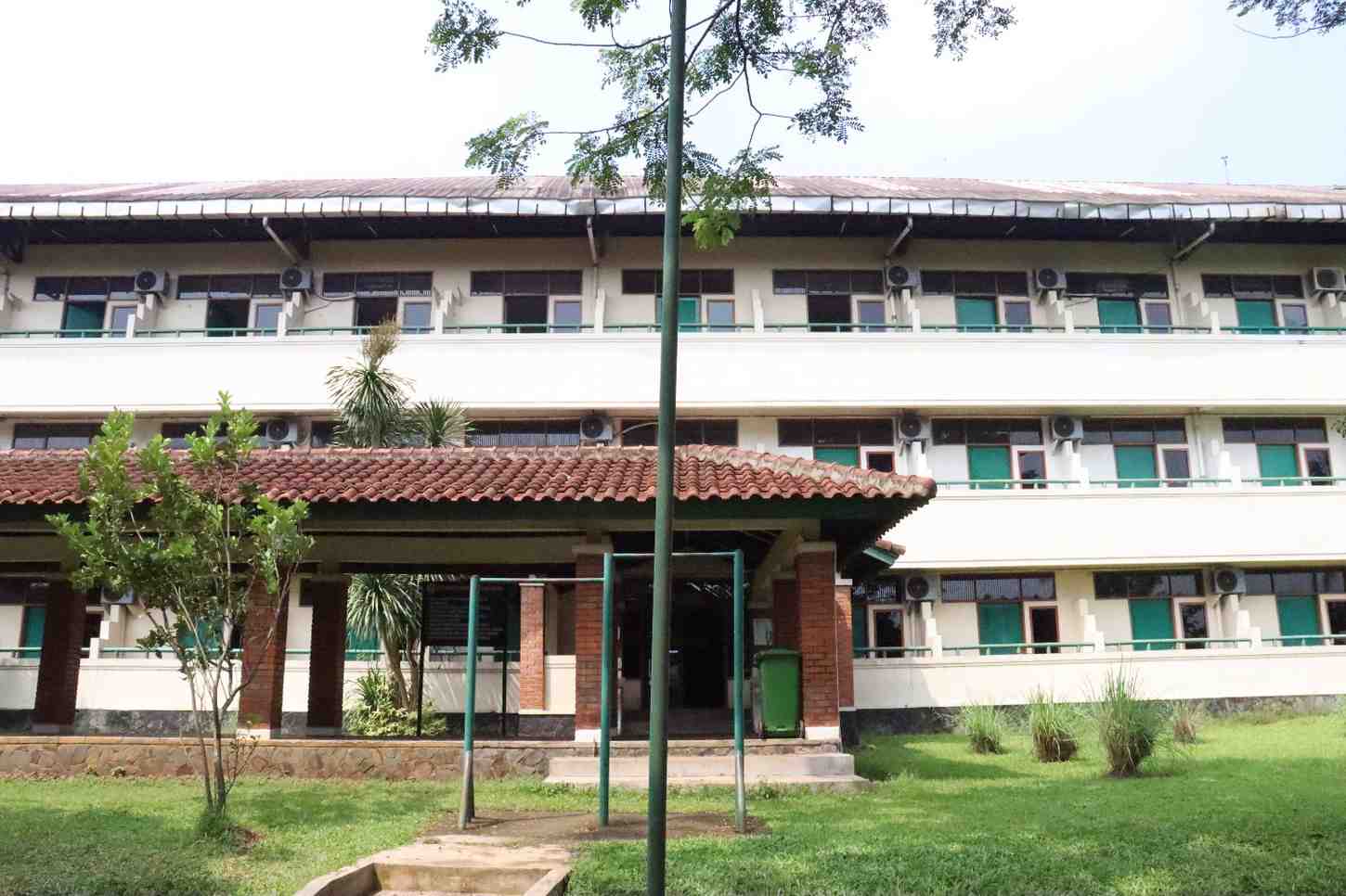 Alasan SMA Dwiwarna Jadi Sekolah Favorit di Bogor Jawa Barat 5 fasilitas gedung sekolah favorit di bogor