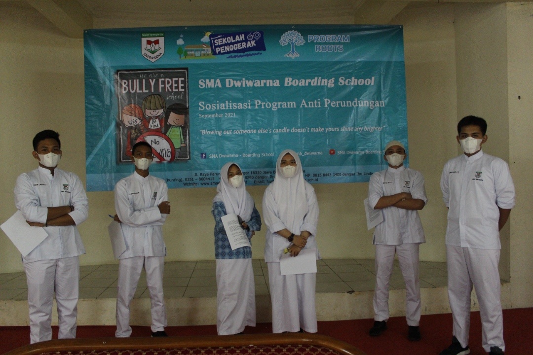 tema kokurikuler SMA Dwiwarna tentang anti bullying
